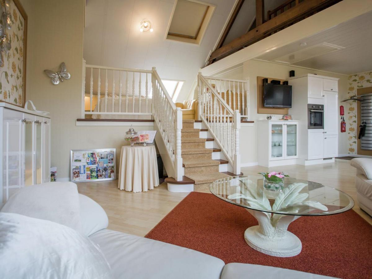 Boutique Apartment In Ritthem With Terrace 외부 사진
